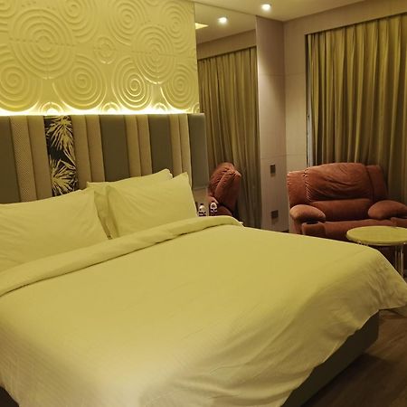 Fortune Murali Park Hotel Vijayawāda Exterior foto